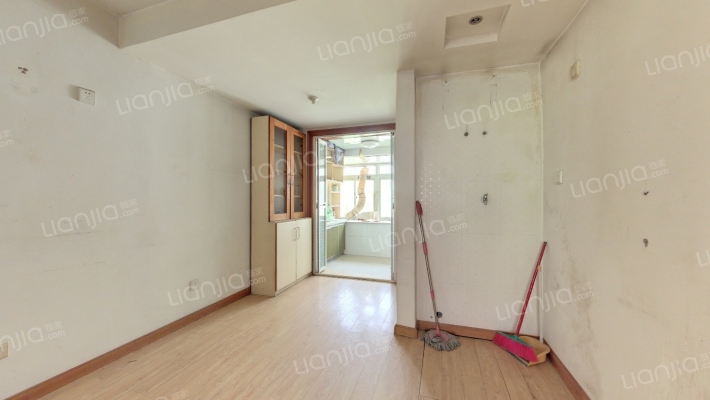 王场电厂宿舍二手房实景图