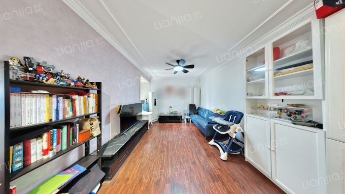 祝福红城三期二手房实景图