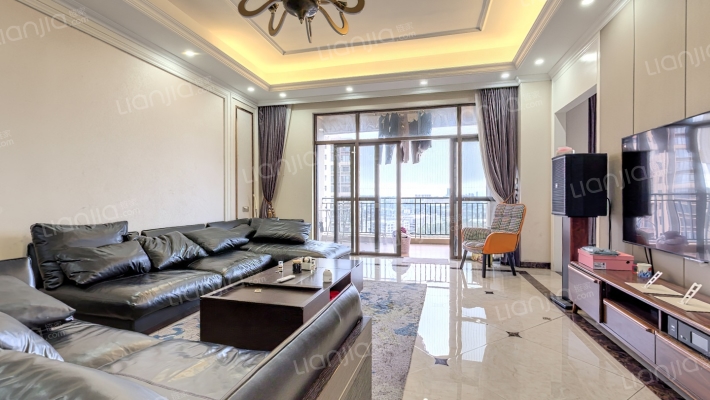 富通圣堤雅二手房实景图