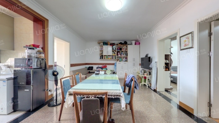 银洲新村二手房实景图