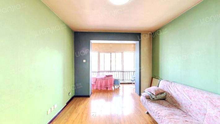 银泰逸翠园二手房实景图