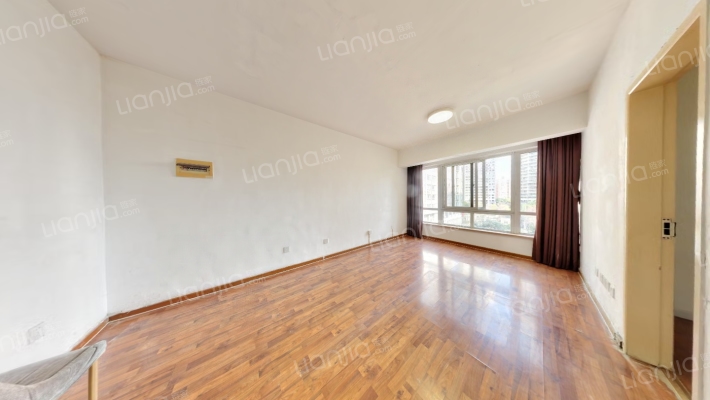 东方新城一期二手房实景图