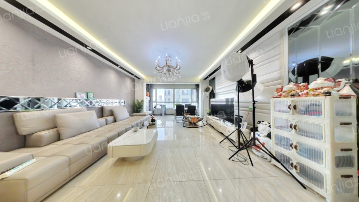 群力观江国际二手房实景图