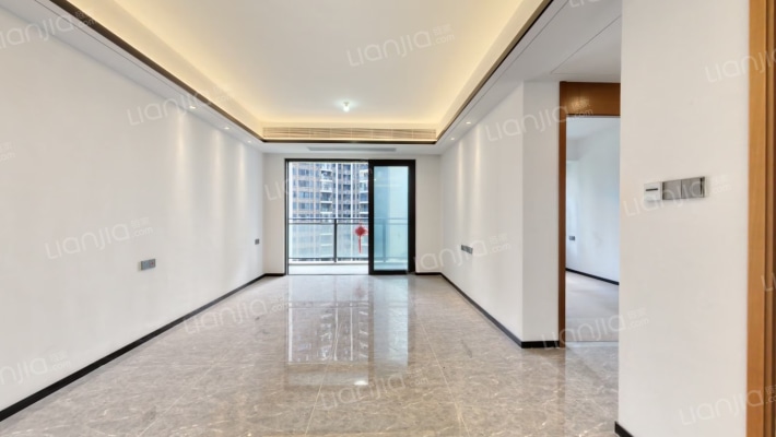 龙光天宸二手房实景图