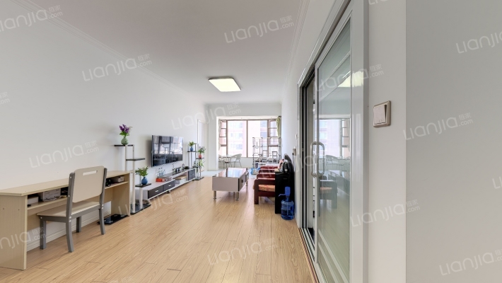 耀兴枫丹白露香谢丽景二手房实景图