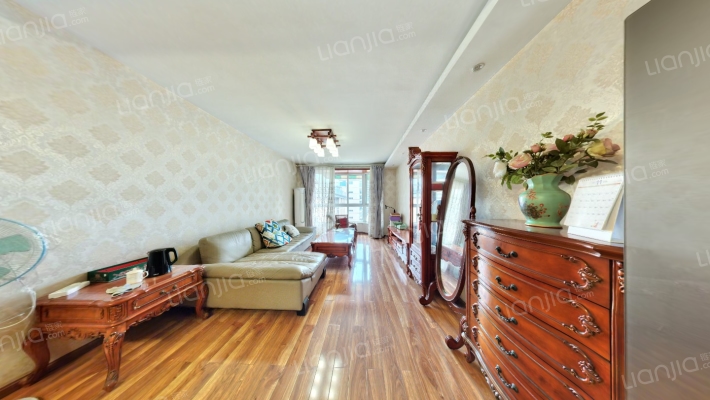 深越花园二手房实景图