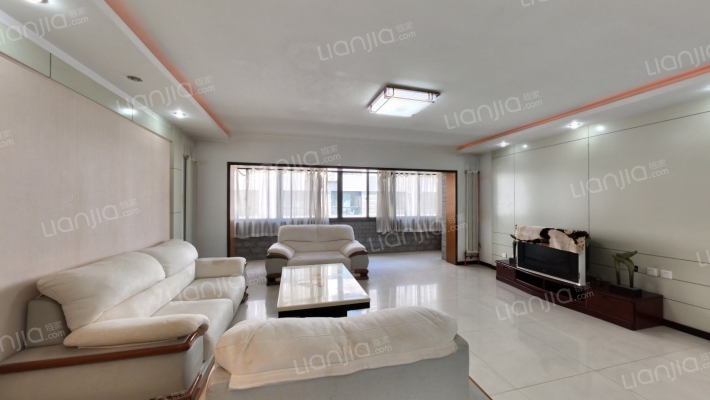 银河怡园公馆二手房实景图