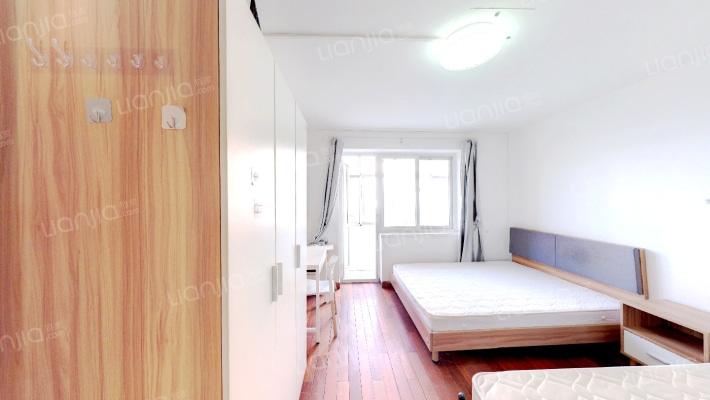 报国寺东夹道二手房实景图