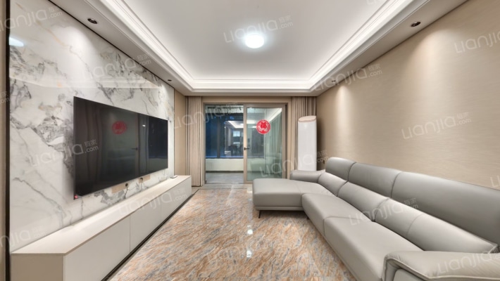 万科山河道二手房实景图