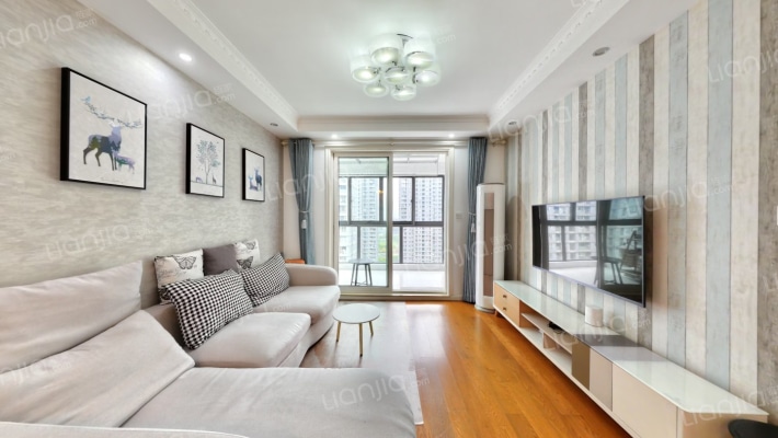 绿地中央广场三期二手房实景图