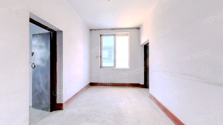 东泰园二手房实景图