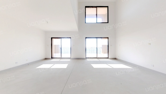 绿地香奈二手房实景图