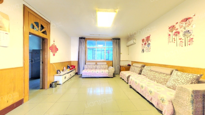 万里社区万里集装箱院二手房实景图