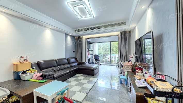 晓春城二手房实景图