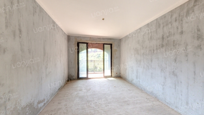 湾里区云溪谷小区二手房实景图