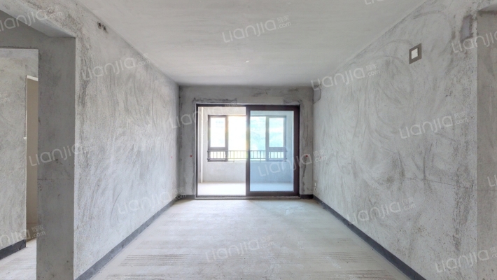 领琇长江B区二手房实景图