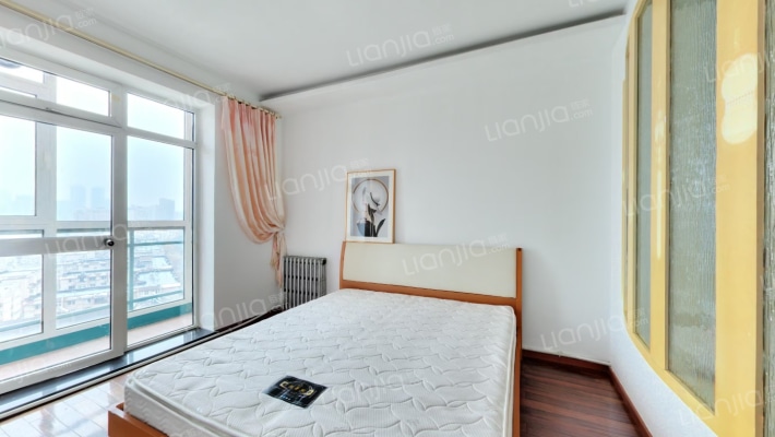 花香维也纳二手房实景图