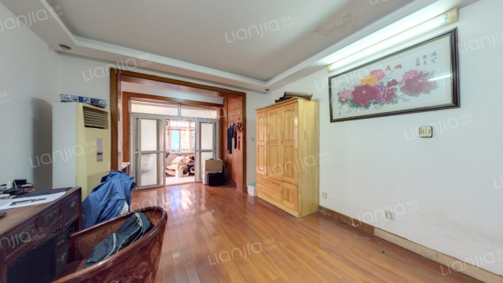 和龙新苑二手房实景图