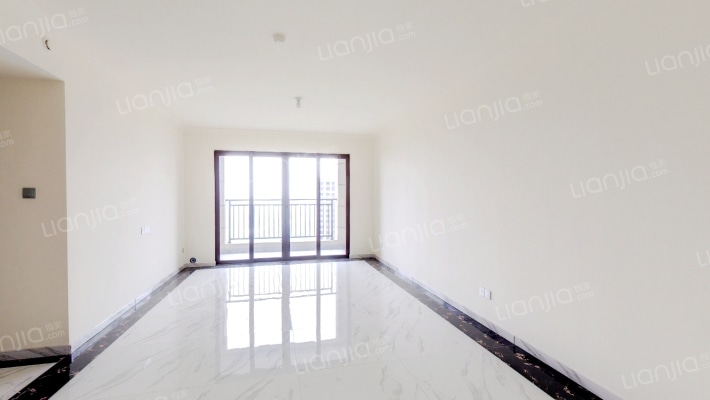 碧桂园西湖名城五号院二手房实景图