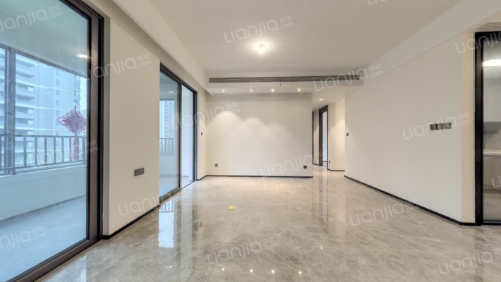 保利和悦云锦一期二手房实景图