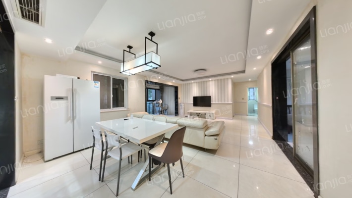 绿地国际花都三期二手房实景图