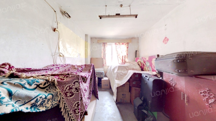 棉四二宿舍二手房实景图