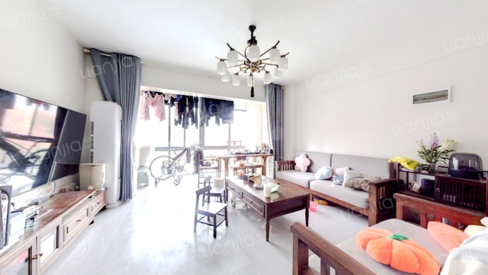 东润上域二手房实景图