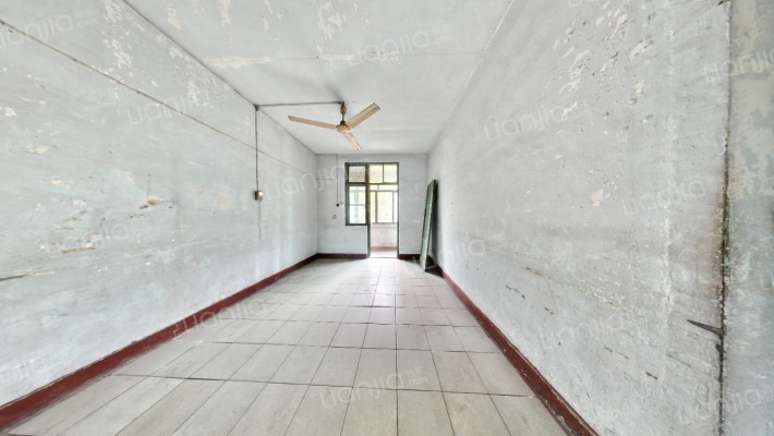 饮马河街13号二手房实景图