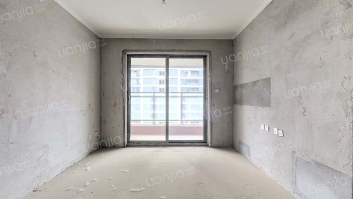 正弘翠湖苑二手房实景图