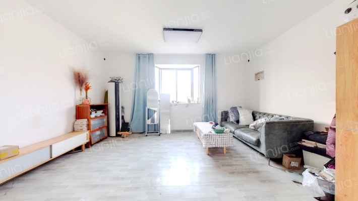 雅荷度假山庄二手房实景图