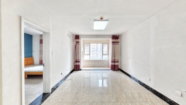 天鸿万卷府二手房实景图