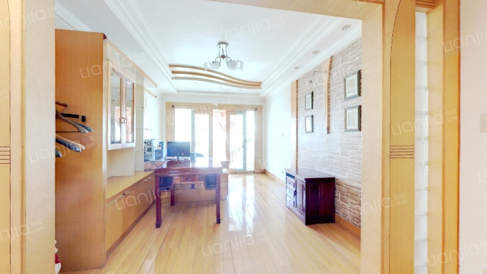 新世纪公寓东村二手房实景图