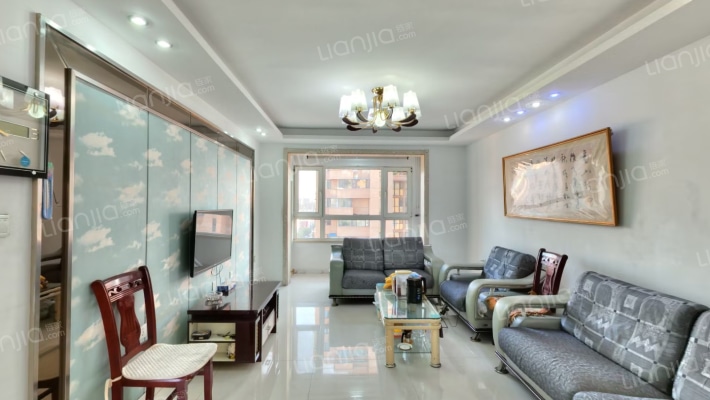 怡林名门二手房实景图