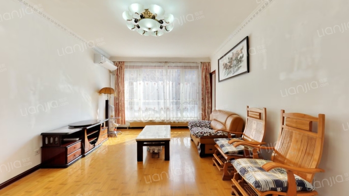 龙畔金泉五期K3区二手房实景图