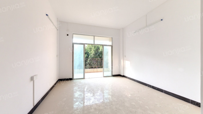 东悦三期二手房实景图