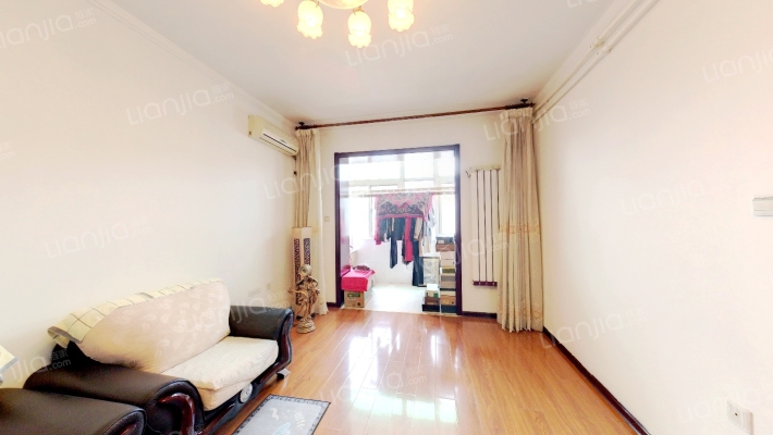 南海街二手房实景图