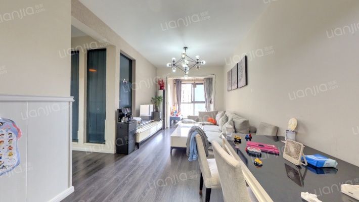 保利香槟光华二手房实景图