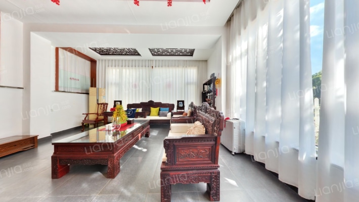 静湖别墅二手房实景图