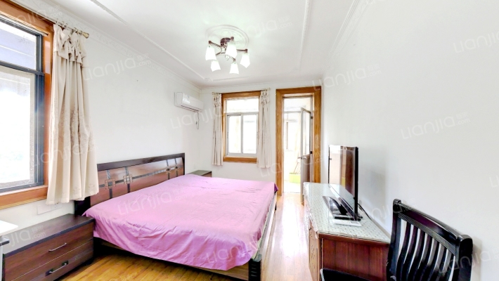 蓝旗新村二手房实景图