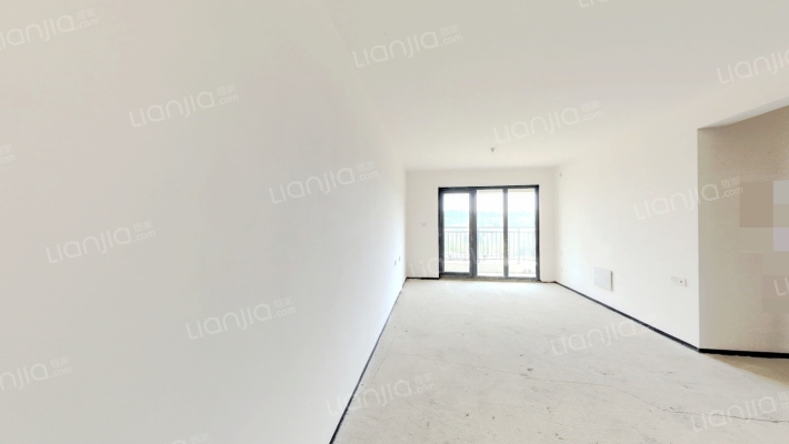 辉盛岚湾二手房实景图