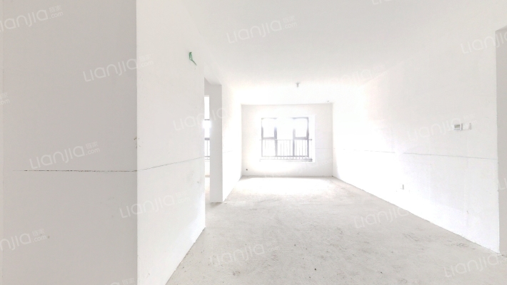 实地蔷薇国际二手房实景图