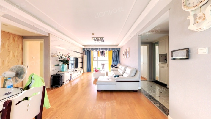 万科翡翠公园二手房实景图