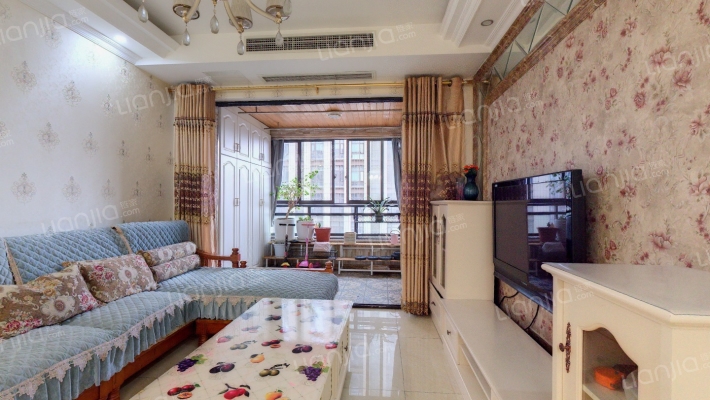 保利花半里百合园二手房实景图