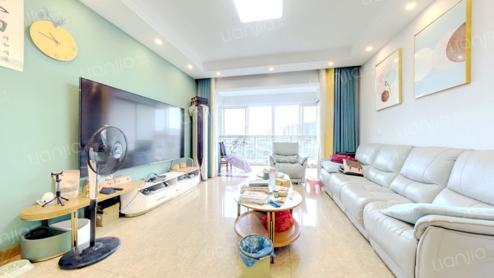 川大河畔二手房实景图