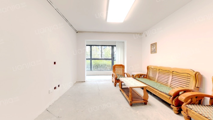 保利罗兰春天二手房实景图