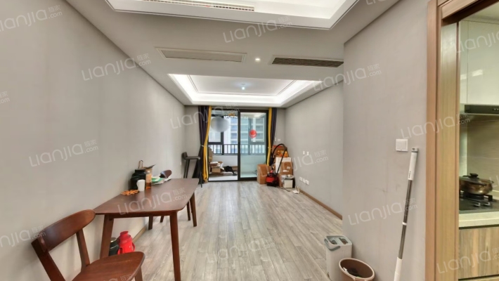 洺悦华府二手房实景图