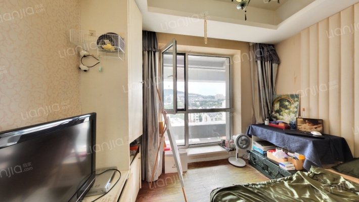 嘉和花样年华三期二手房实景图