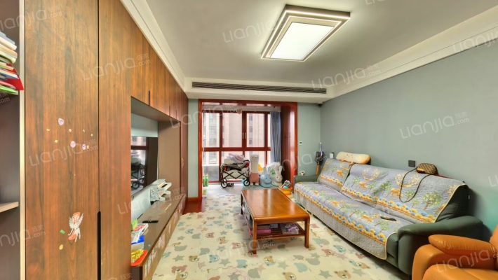 蓝鼎滨湖假日金榈园二手房实景图