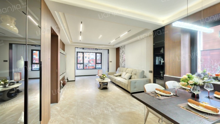 万科蓝山6期二手房实景图