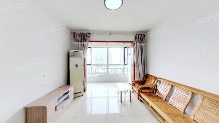 奥龙湾二手房实景图